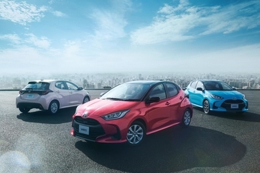 新車情報_ヤリス