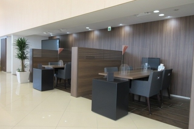 昭和の森店_店舗内観_01