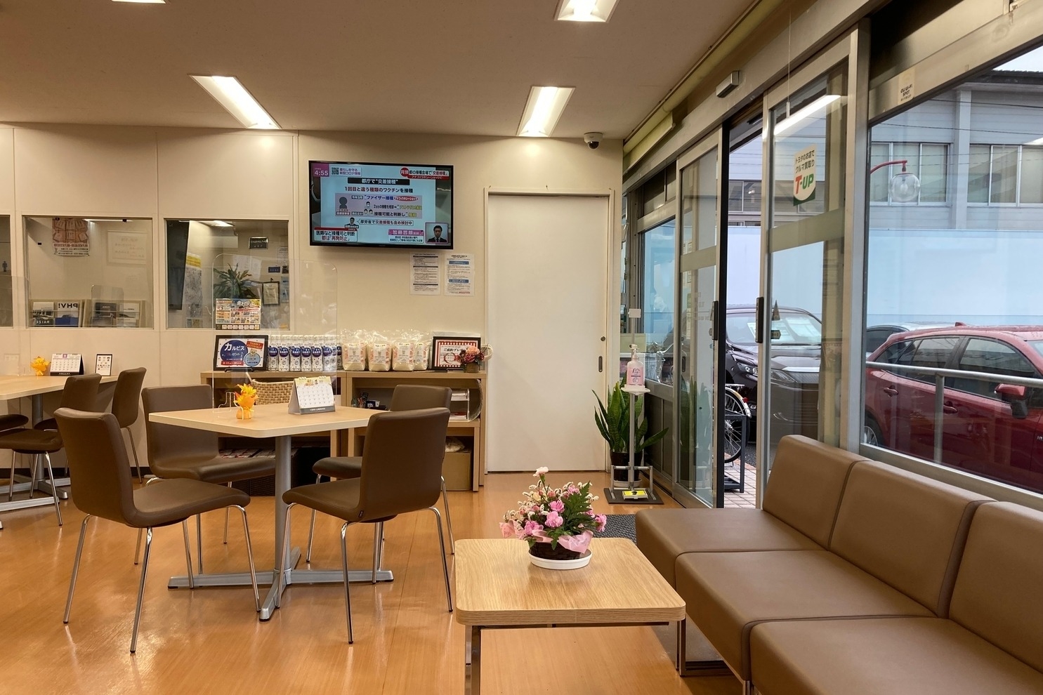 U-Car足立竹の塚店_店舗内観_03