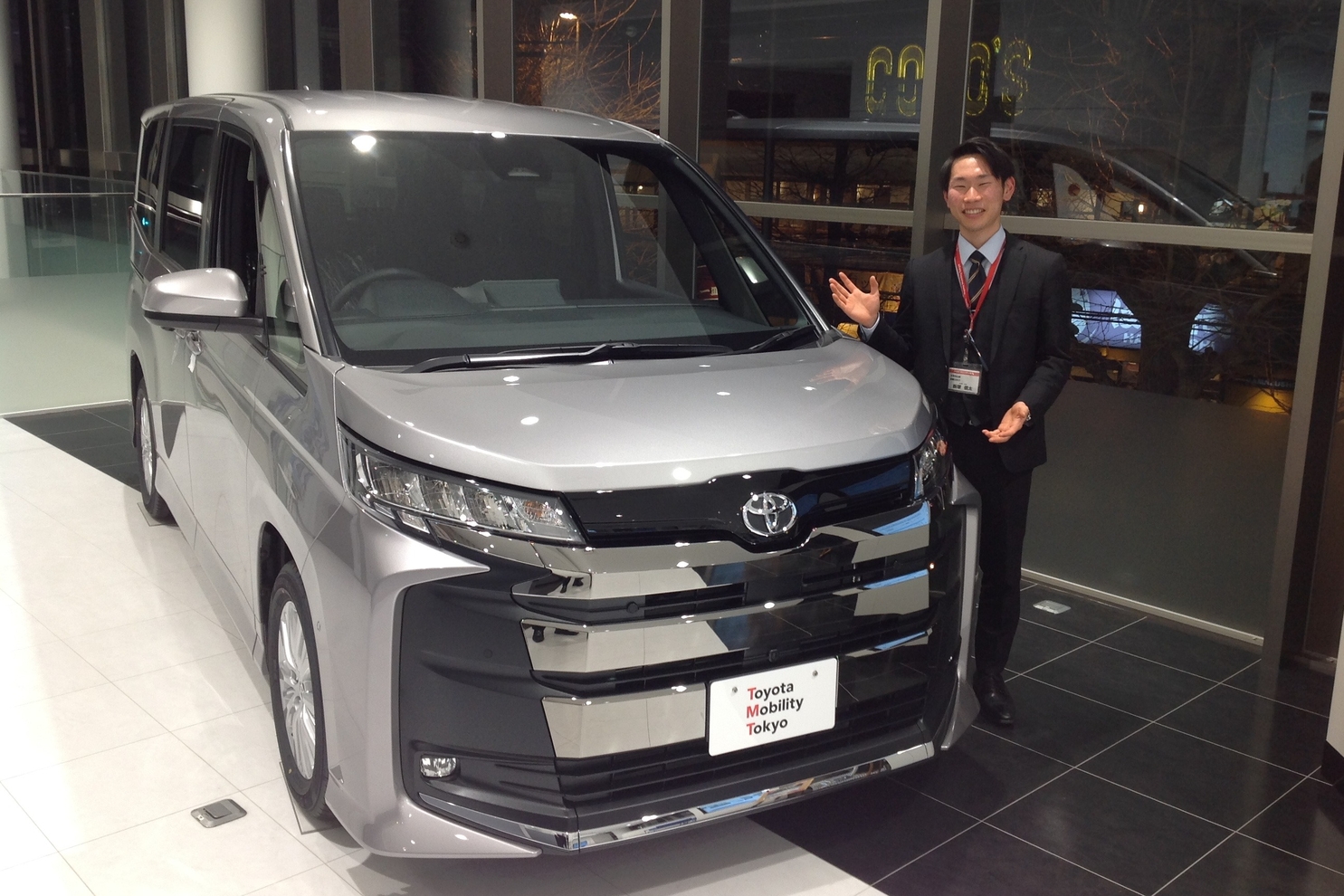 shop_07C_ノア展示車