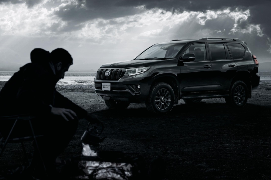 特別仕様車TX“Lパッケージ・Matt Black Edition”（2.7Lガソリン車7人乗り）［ベース車両はTX（2.7Lガソリン車7人乗り）］