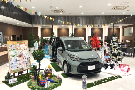 シエンタ店舗装飾_東村山美住町店