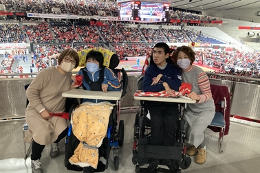 アルバルク車いす席招待