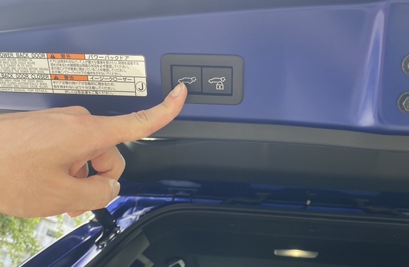 パワーバックドア 停止位置メモリー機能