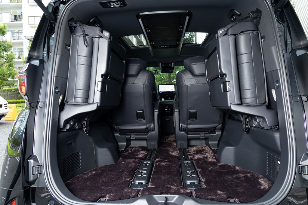 新旧『ヴェルファイア』徹底比較 | トヨタモビリティ東京