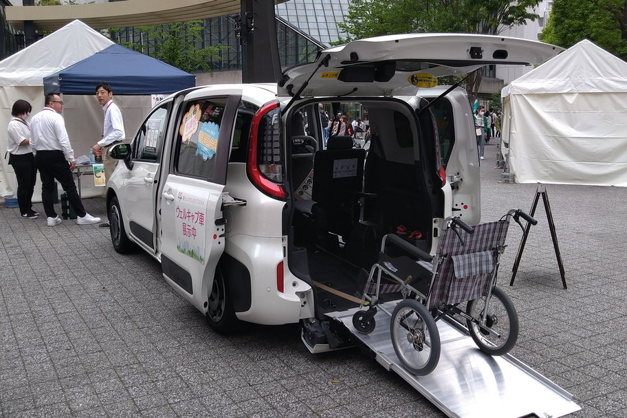 シエンタ展示