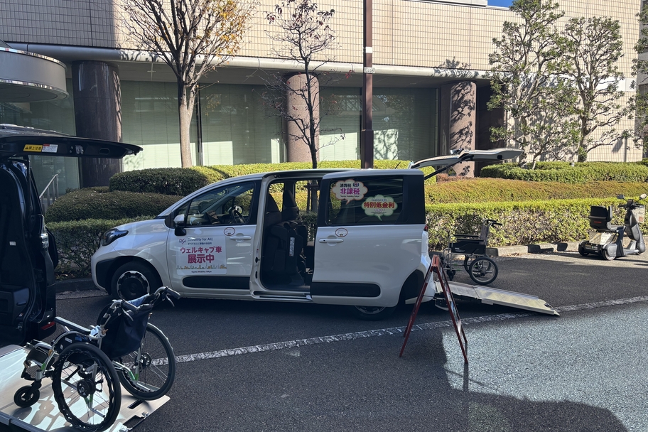 シエンタ展示