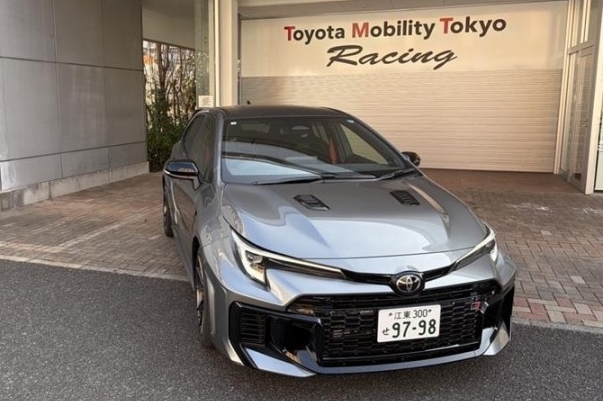 21P_GRG東京深川_試乗車_GRカローラ_9798MT