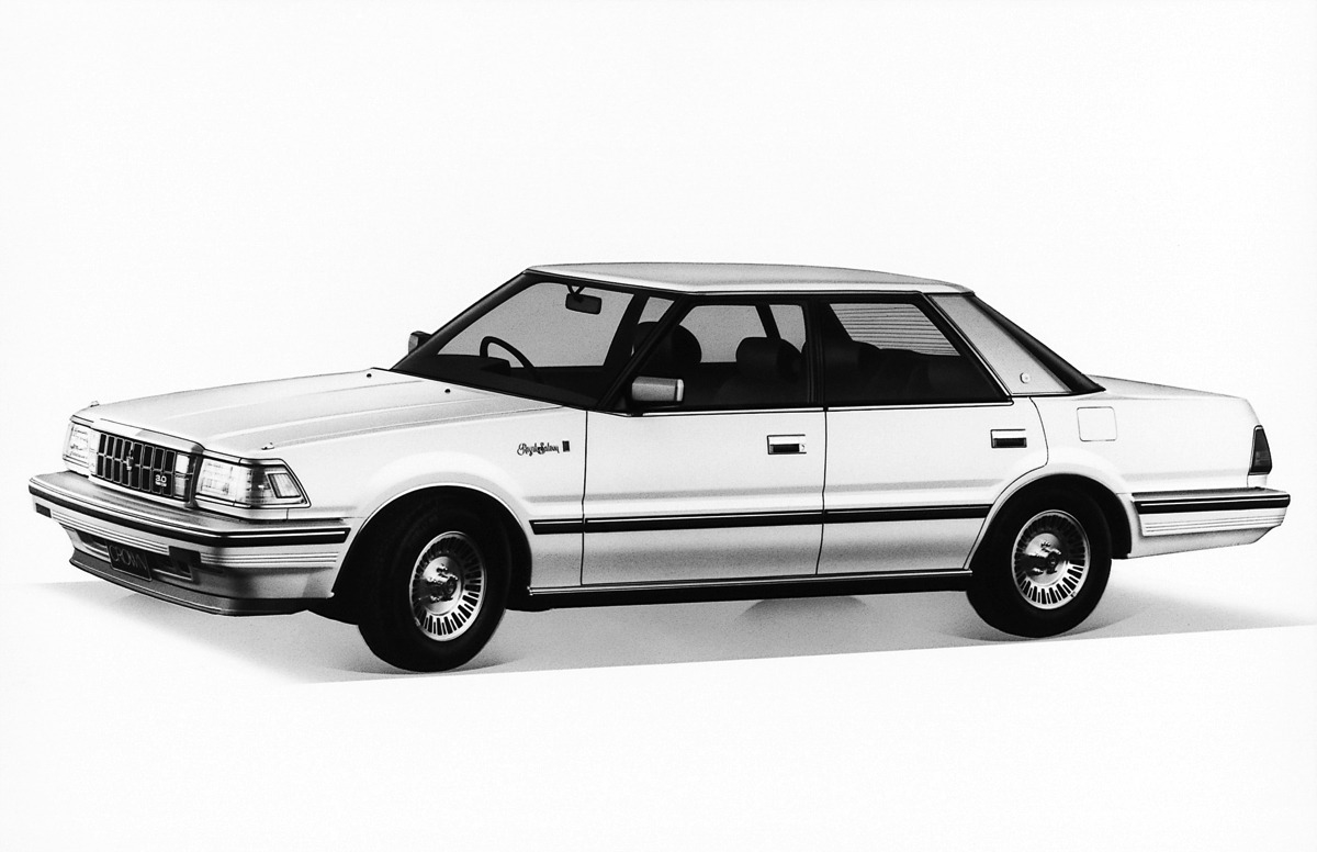 新型クラウン発売直前 歴代クラウンの歴史 トヨタモビリティ東京 新型クラウン発売直前 歴代クラウンの歴史 トヨタモビリティ東京