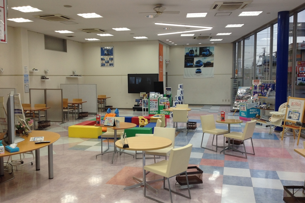 鶴川典_36E_店舗商談スペース
