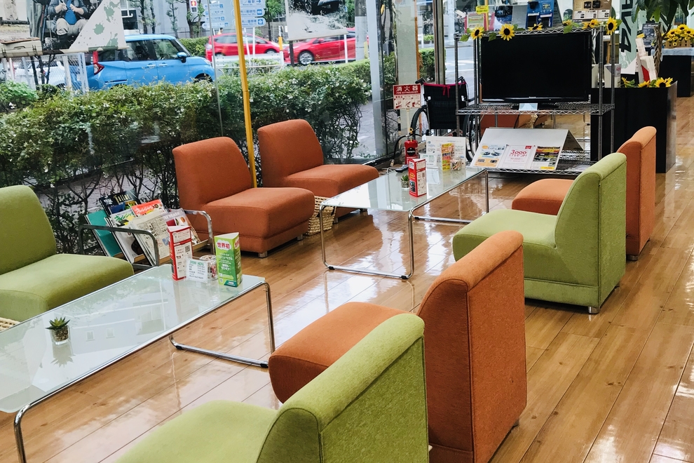 荒川店(旧:東京カローラ荒川店)店舗画像3