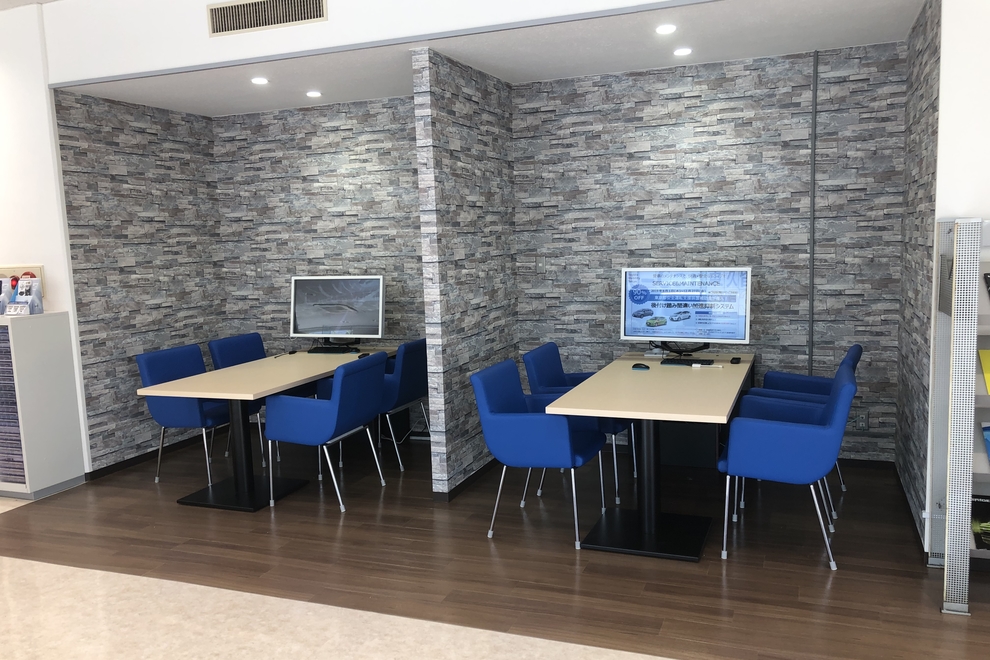 U-Car東久留米店ショールーム1