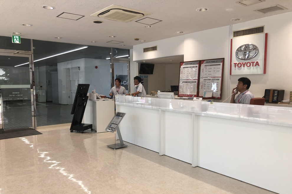 U-Car東久留米店ショールーム3