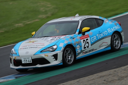 86 25号車