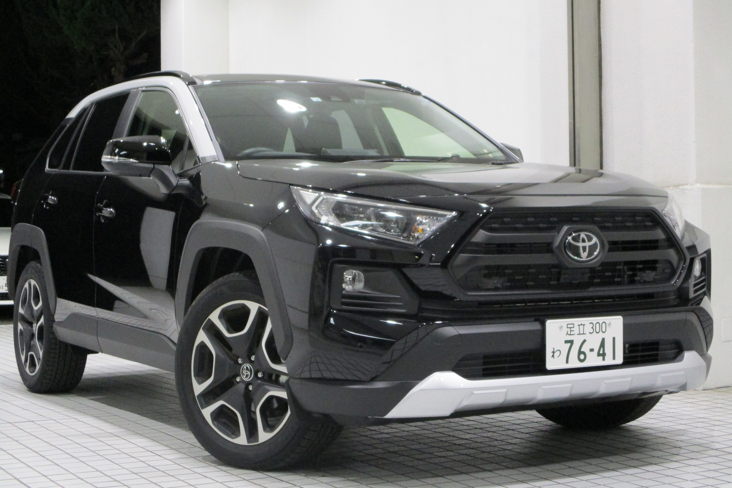鹿浜橋店:RAV4