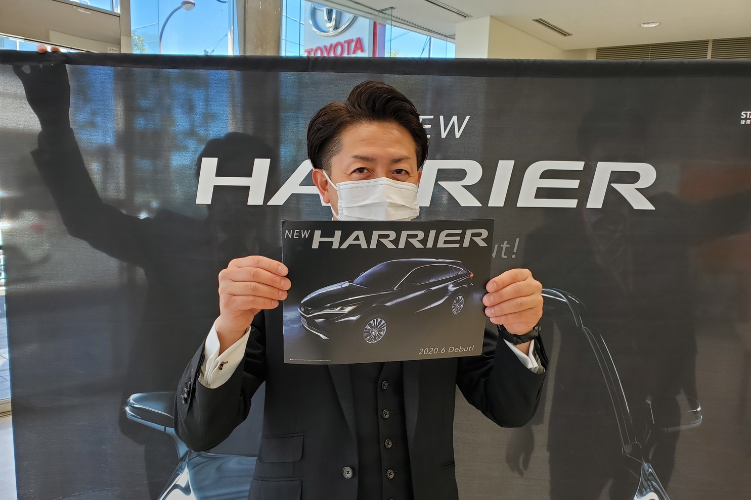ハリアー内山さん