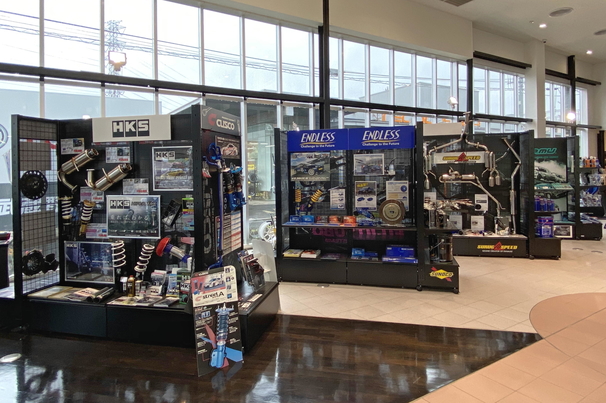 GR Garageカスタマイズパーツ展示