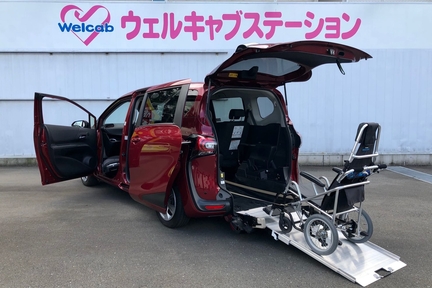 ウェルキャブ_府中の森_シエンタ3