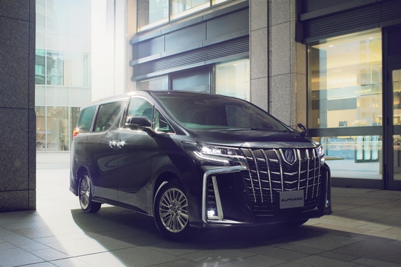 HYBRID SR“C パッケージ”(7人乗り・E-Four)