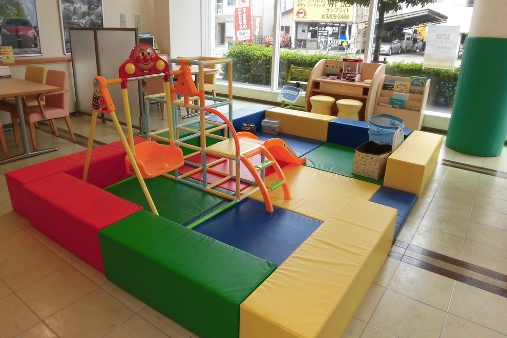 北店(旧:ネッツ東京北店)キッズルーム