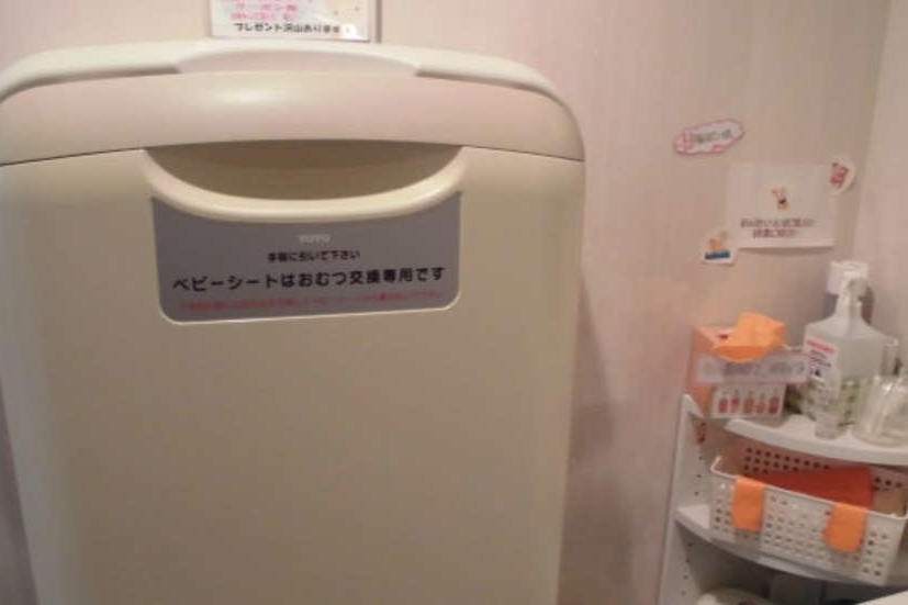 上石神井店(旧:東京カローラ石神井店)ベビーシート