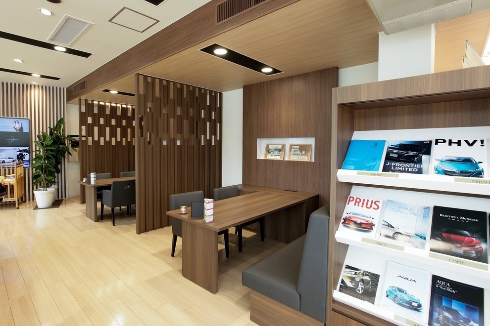 堀之内店(旧:東京トヨタ堀之内店)商談ルーム2