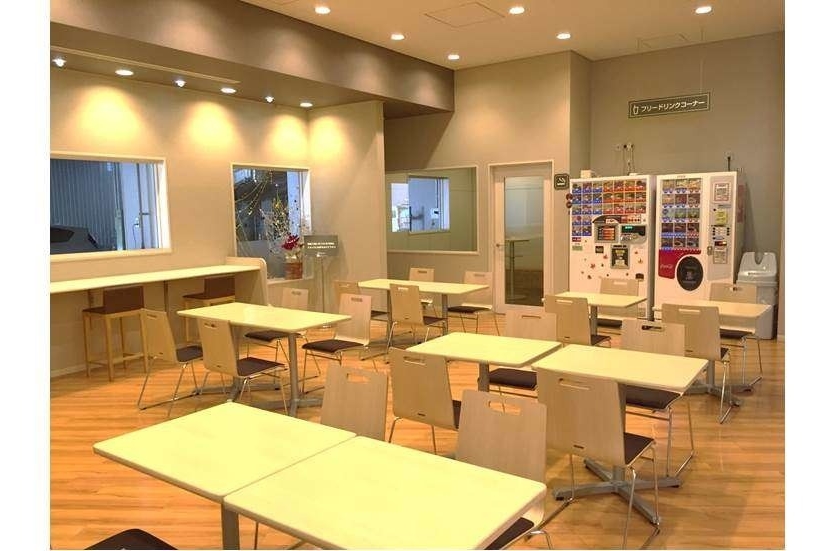 T-プラザ金町店(旧:東京カローラT-プラザ金町店)店舗画像3