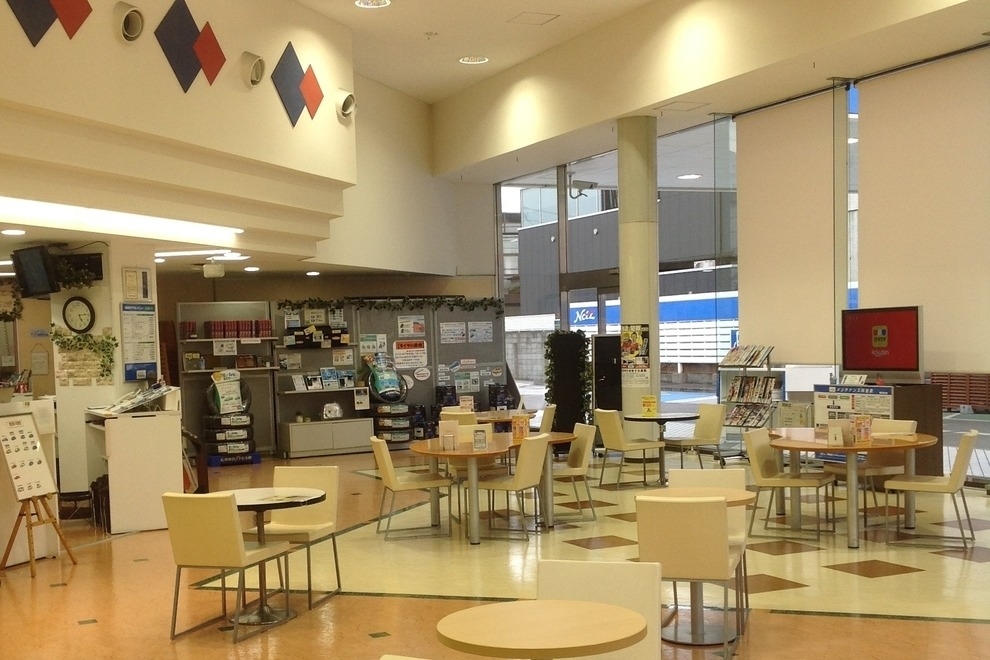 竹の塚店(旧:ネッツ東京竹の塚店)店舗画像2