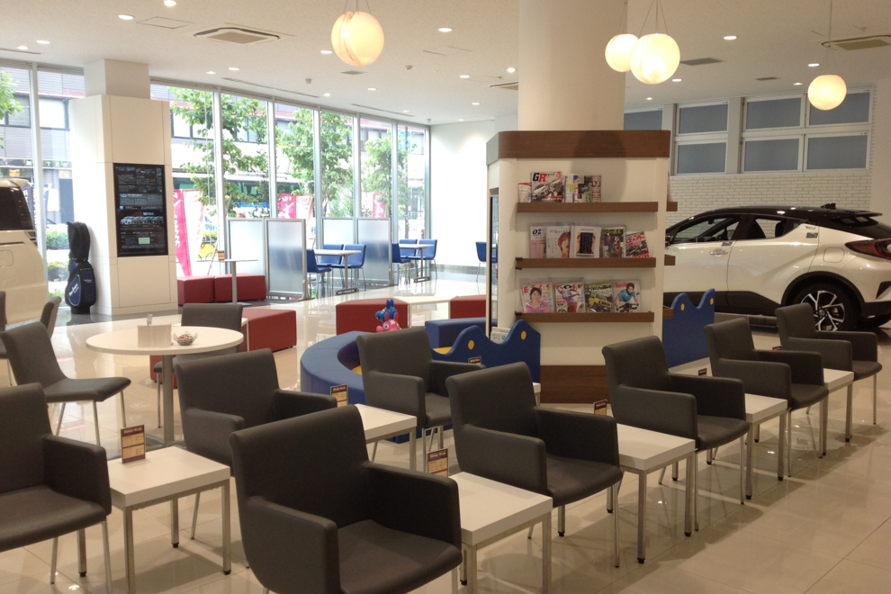 新宿明治通り南店(旧:ネッツ東京新宿店)店舗画像1
