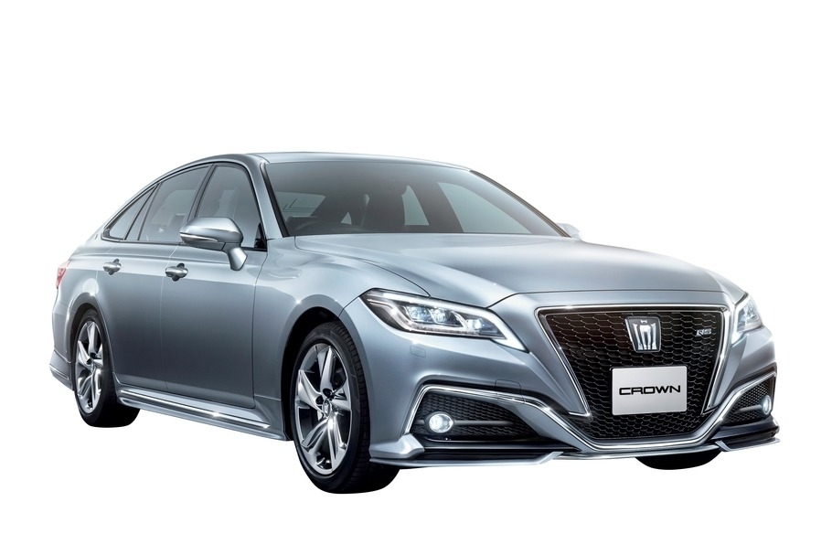 クラウンー個性と快適性を高めるカスタマイズプラン_年間91万台の整備実績